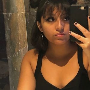 Meet your Posher, Estefania